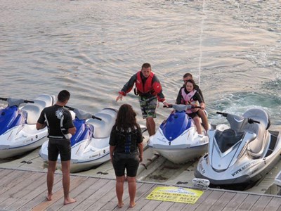 rampe-flottante-jet-ski-ponton-belrive-7.jpg