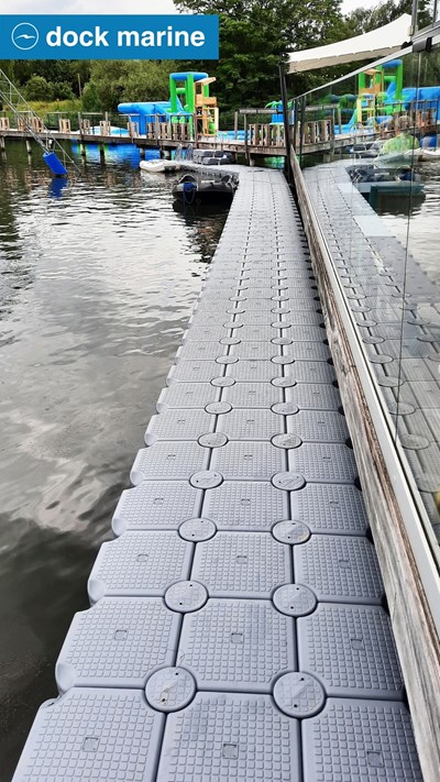 WakeUpCable - SunnyDock 04